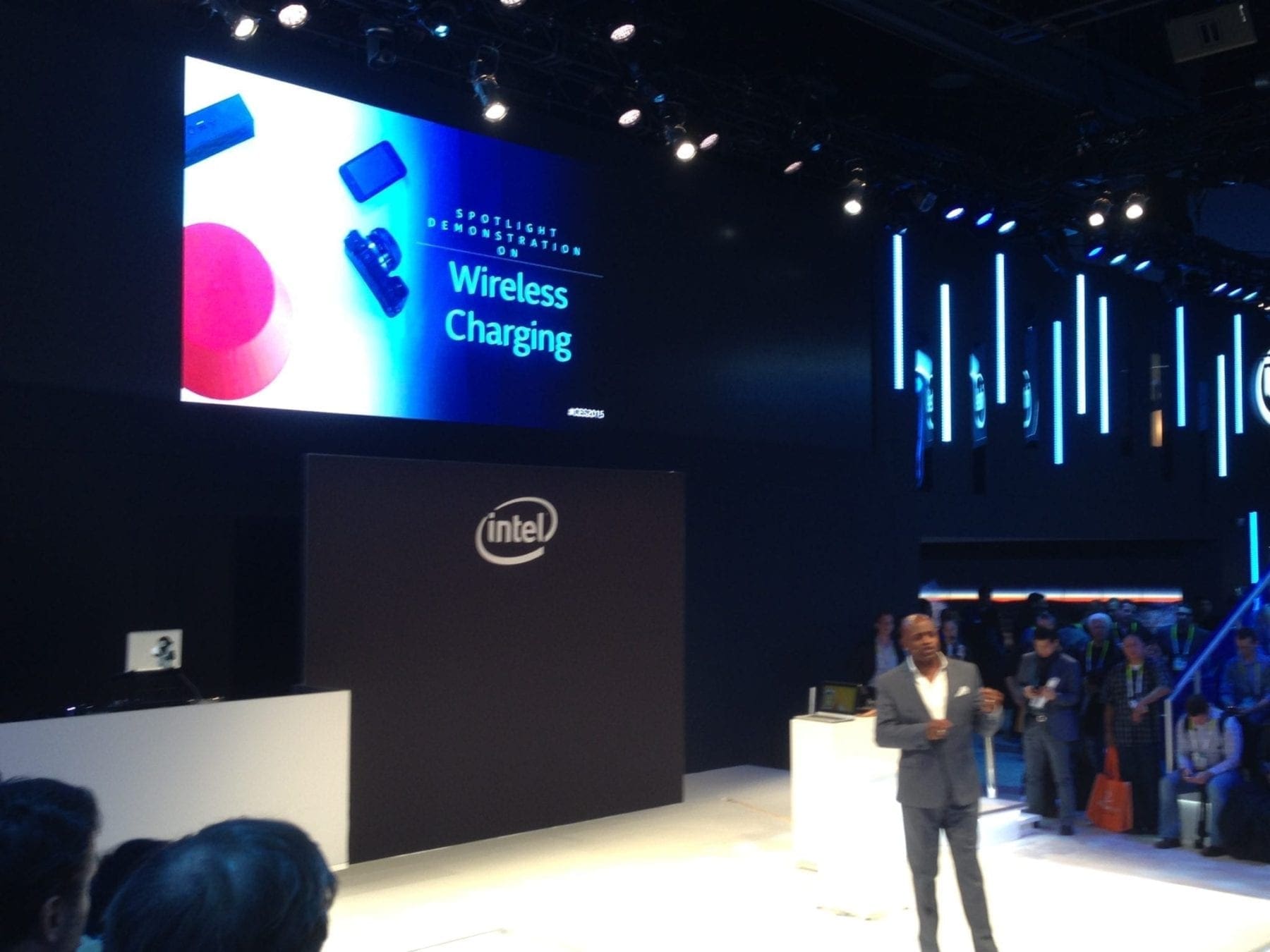 Intel Wireless Charging at CES 2015