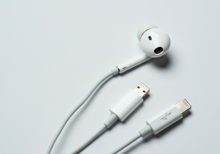 Wired EarPods eliminate Bluetooth radiation entirely